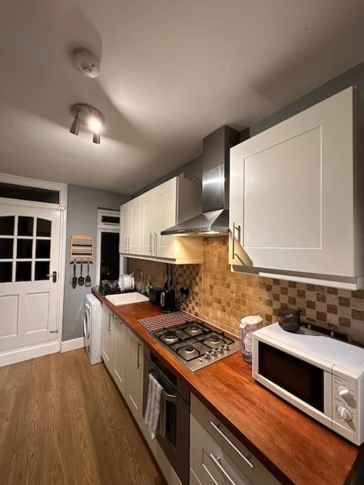 Manor Court Apartman London Kültér fotó